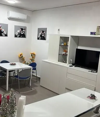 Napoli, Casa Di Jo Al Vomero Apartmán *